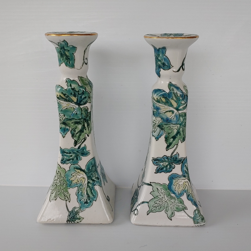 Vtg Pair 1980s Chinoiserie Porcelain Candlesticks Asian Ivy Floral Embossed